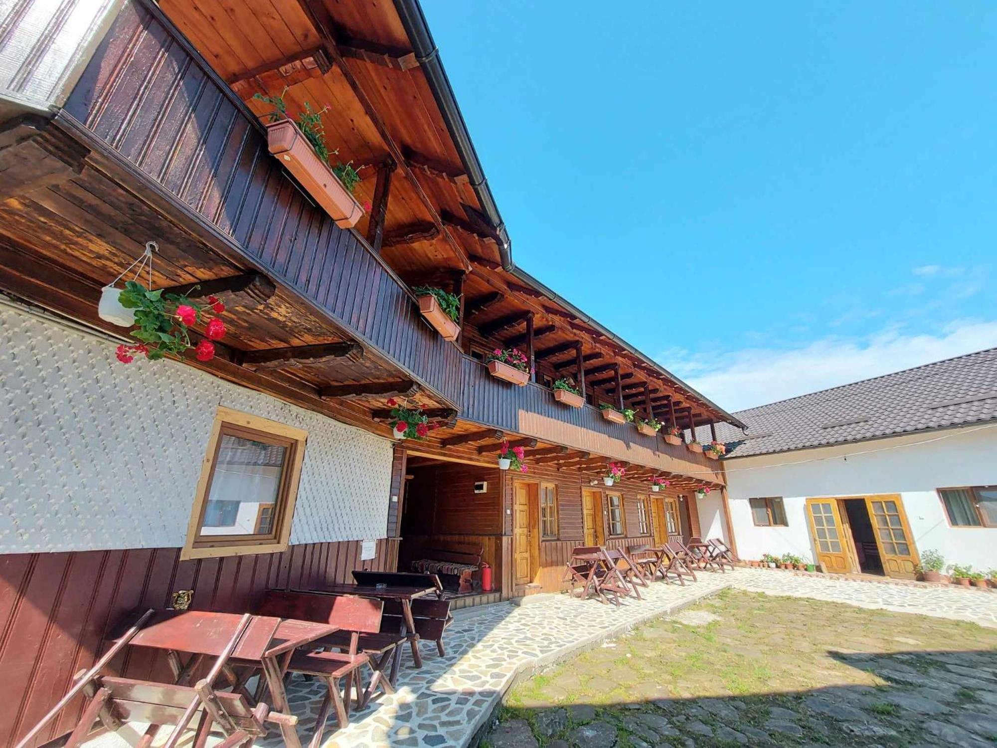 Pensiunea Boca Voroneț Exterior foto